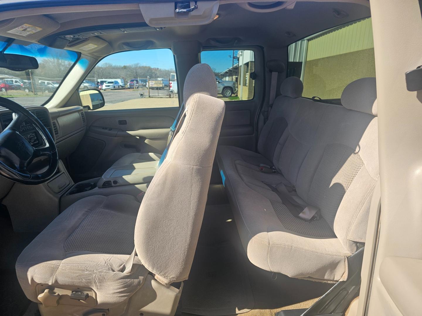 2002 TAN Chevrolet Silverado 1500 Ext. Cab Long Bed 2WD (2GCEC19TX21) with an 5.3L V8 OHV 16V engine, 4-Speed Automatic Overdrive transmission, located at 533 S Seven Points BLVD, Seven Points, TX, 75143, (430) 255-4030, 32.313999, -96.209351 - Photo#5